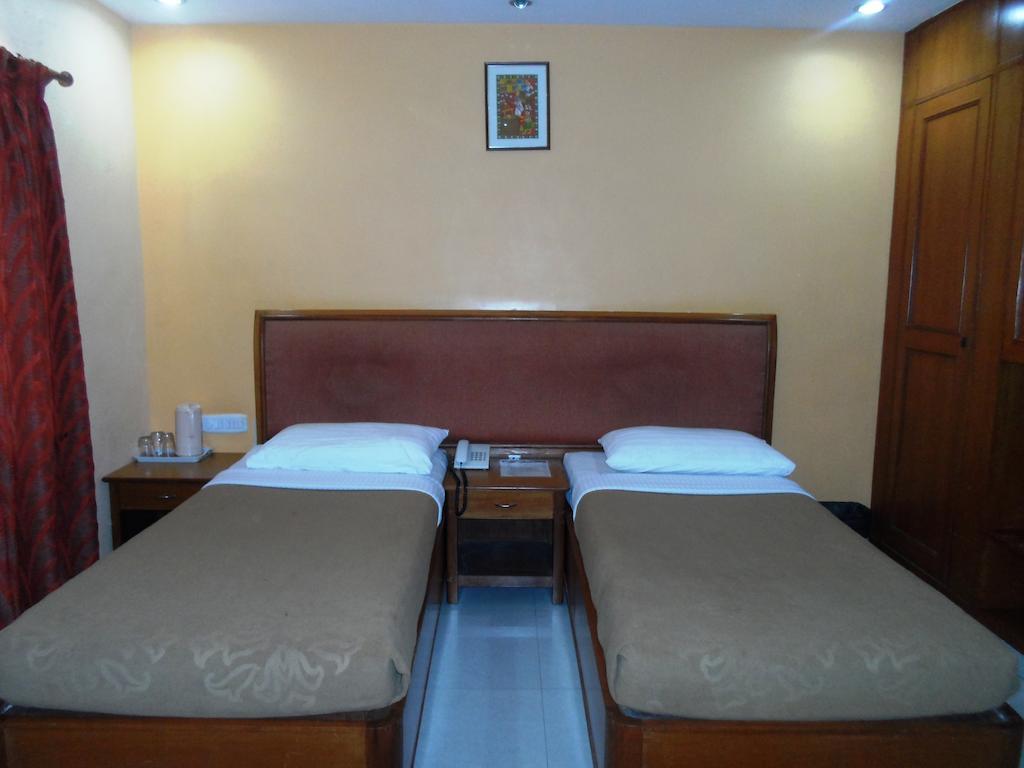 The Chakrie Residency Hotel Tirupati Buitenkant foto